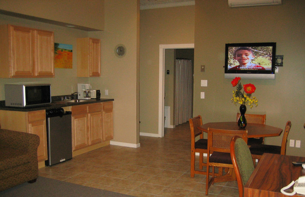 Continental Inn Cheboygan Εξωτερικό φωτογραφία